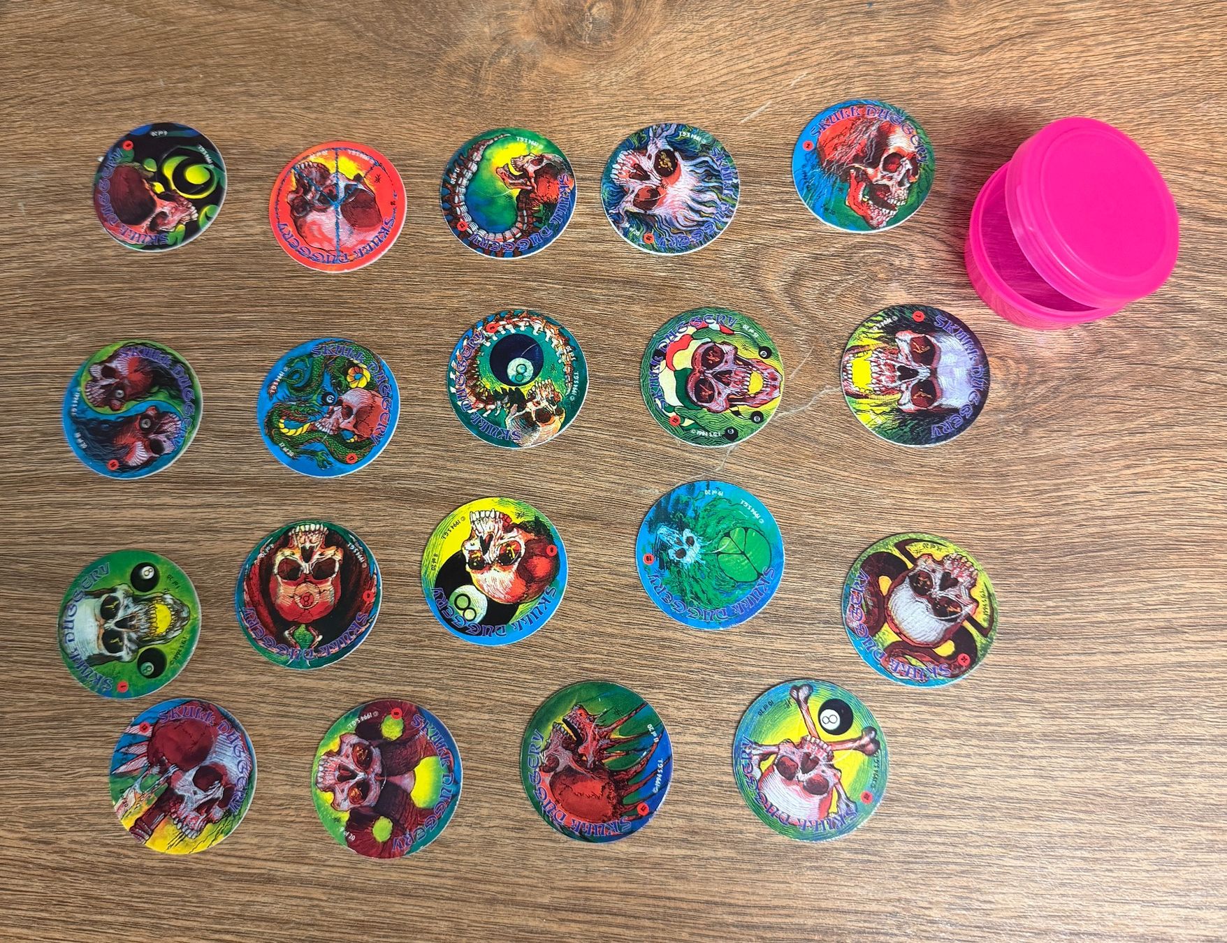 Giochi: Tog's / Pogs / Kapseln - Skull Serie - – Usato da Nussbaumen AG venduto da olitech5415