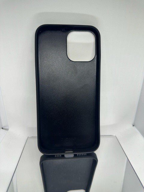 Cover & Protezioni schermo: Iphone 13 Pro max Hülle Yang – Nuovo e nell'imballaggio originale da Biberist venduto da ShopSoltan 1