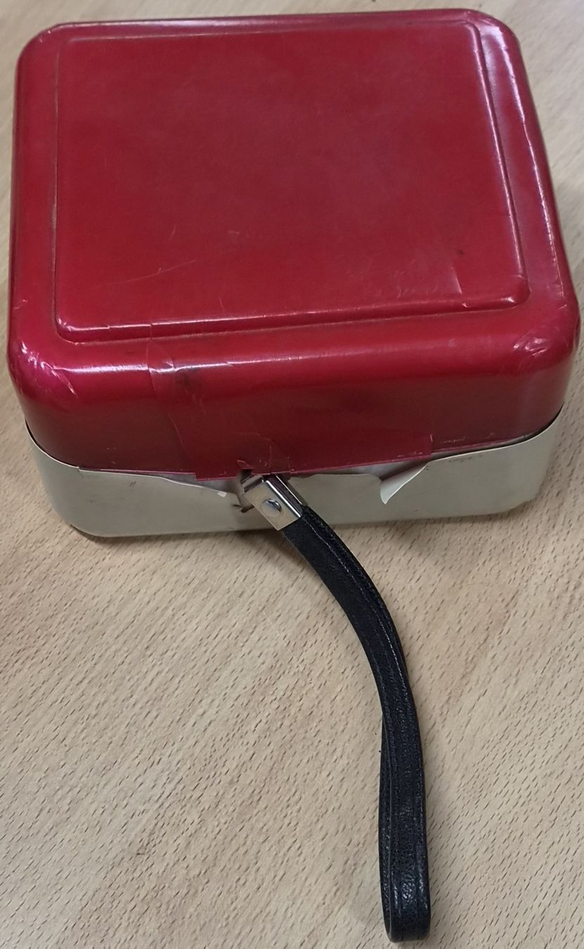 Eumig Videocamere: Caméra Eumig Electric avec boîte origine – Difettoso da Le Locle venduto da La-Boutik 3
