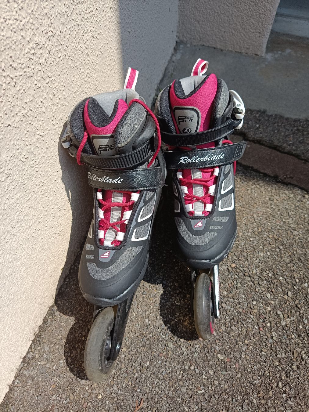 Pattini in linea & Pattini a rotelle: Rollerblades in top Zustand – Usato da Freienbach venduto da SwissTopDeals 1