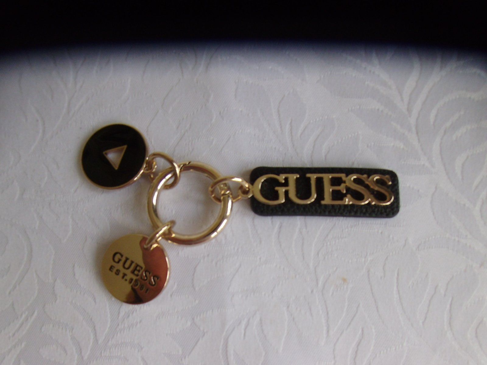 Guess Portachiavi: Guess Anhänger NEU für Tasche oder Schlüssel – Nuovo (secondo la descrizione) da Walenstadt venduto da Pluisa 3