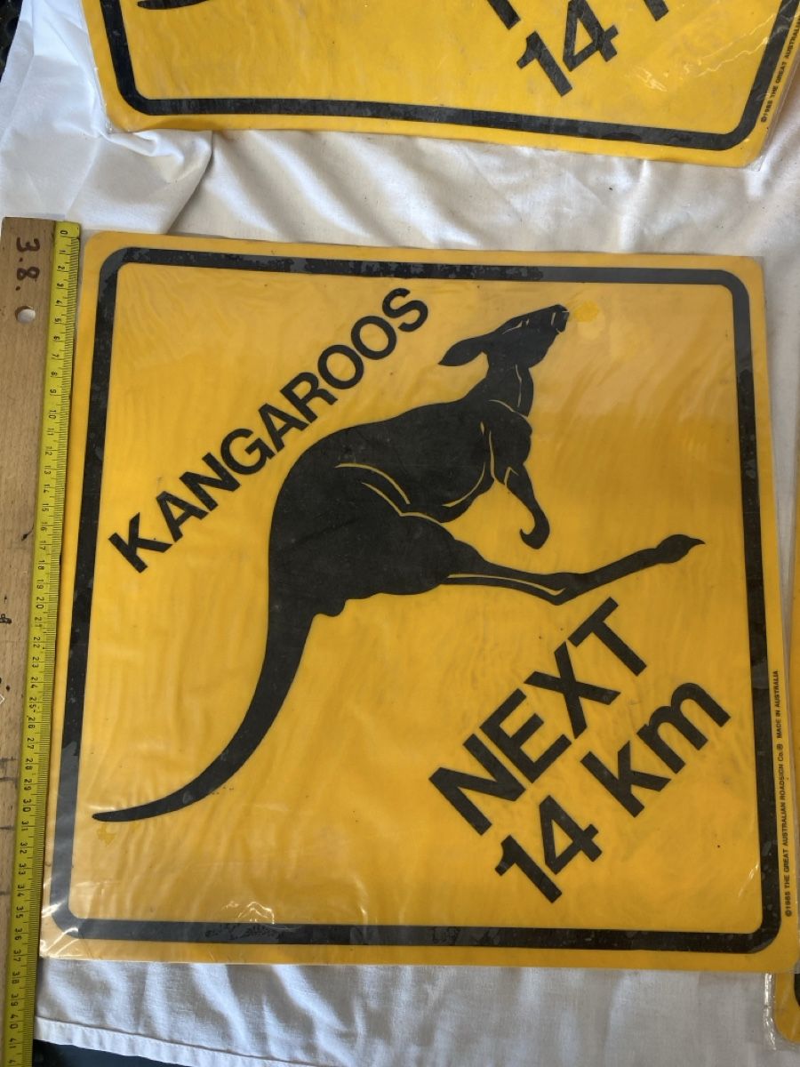 Schilder: Vier australische Warnschilder Roadsign Set  – Gebraucht aus Dozwil von Bach_4 2