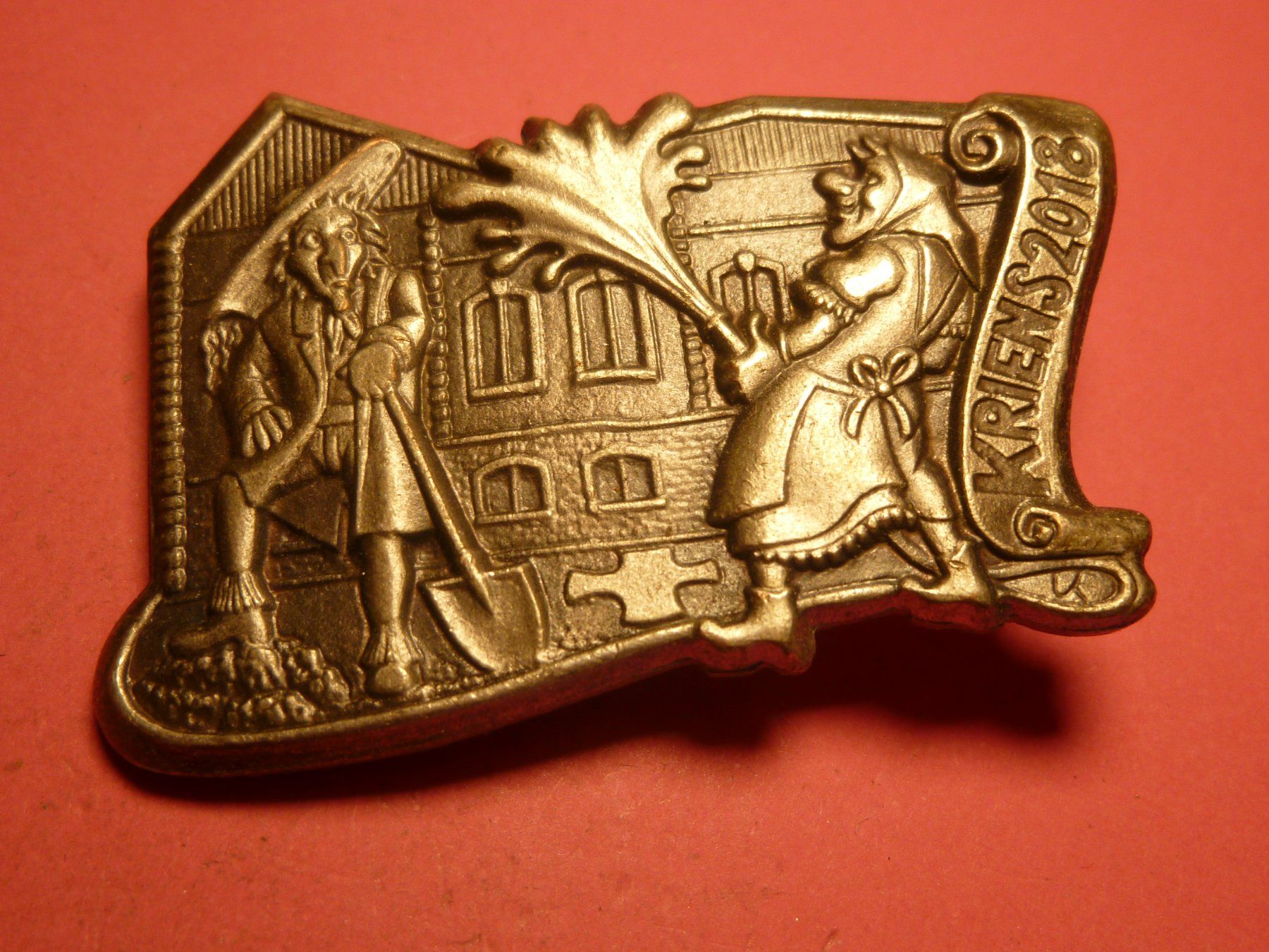 Placchette & Badge: KRIENS 2018 SILBER – Usato da Ried (Muotathal) venduto da Mandarin02