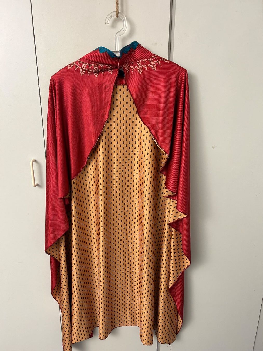 Vestiti & Gonne: Raya  Kleid  Gr. 130 – Nuovo (secondo la descrizione) da Wädenswil venduto da jotijo 1