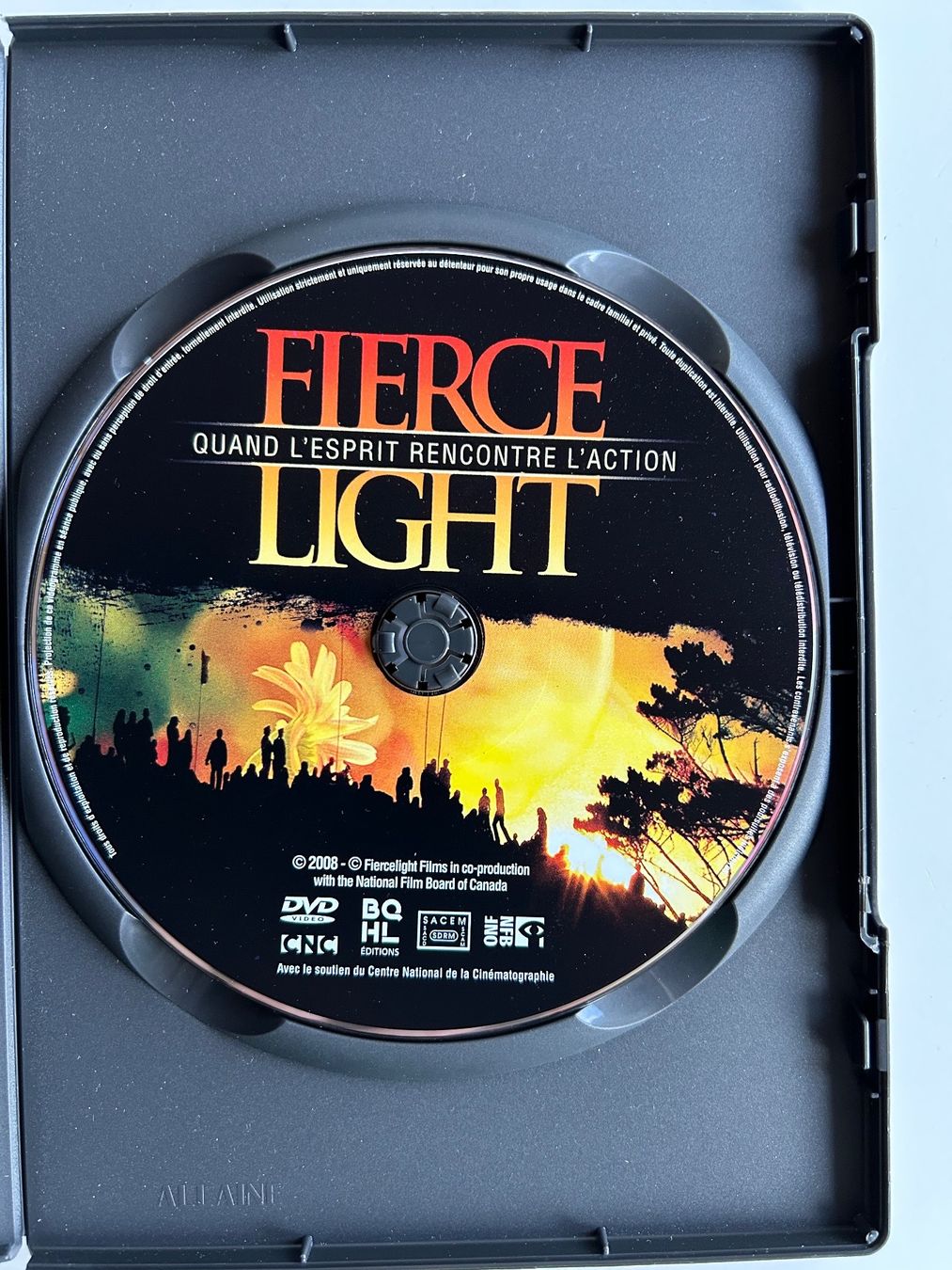 Tous les DVDs: FIERCE LIGHT – D'occasion à St-Cierges par Crisi53 2