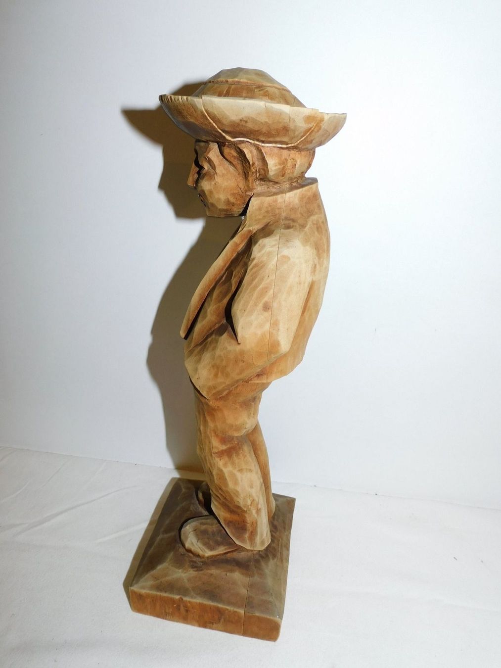 Sculture & Statue: Holzfigur Mann mit Hut, geschnitzt, Vintage – Usato da sursee venduto da trilli-tralli 5