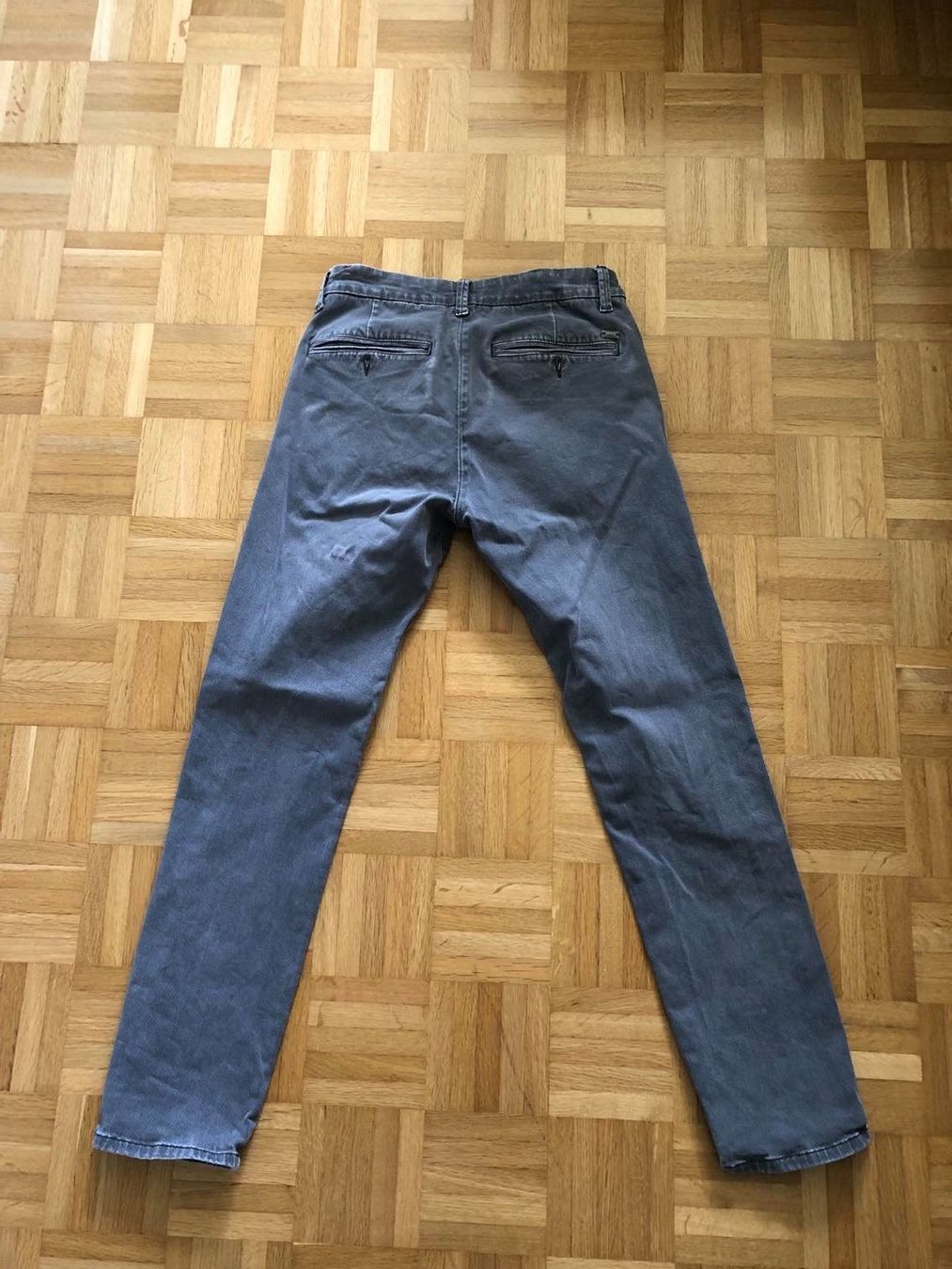 Jeans: DATCH JEANS GRÖSSE 44 – Gebraucht aus Münchenstein von BasileaOutletStore 1