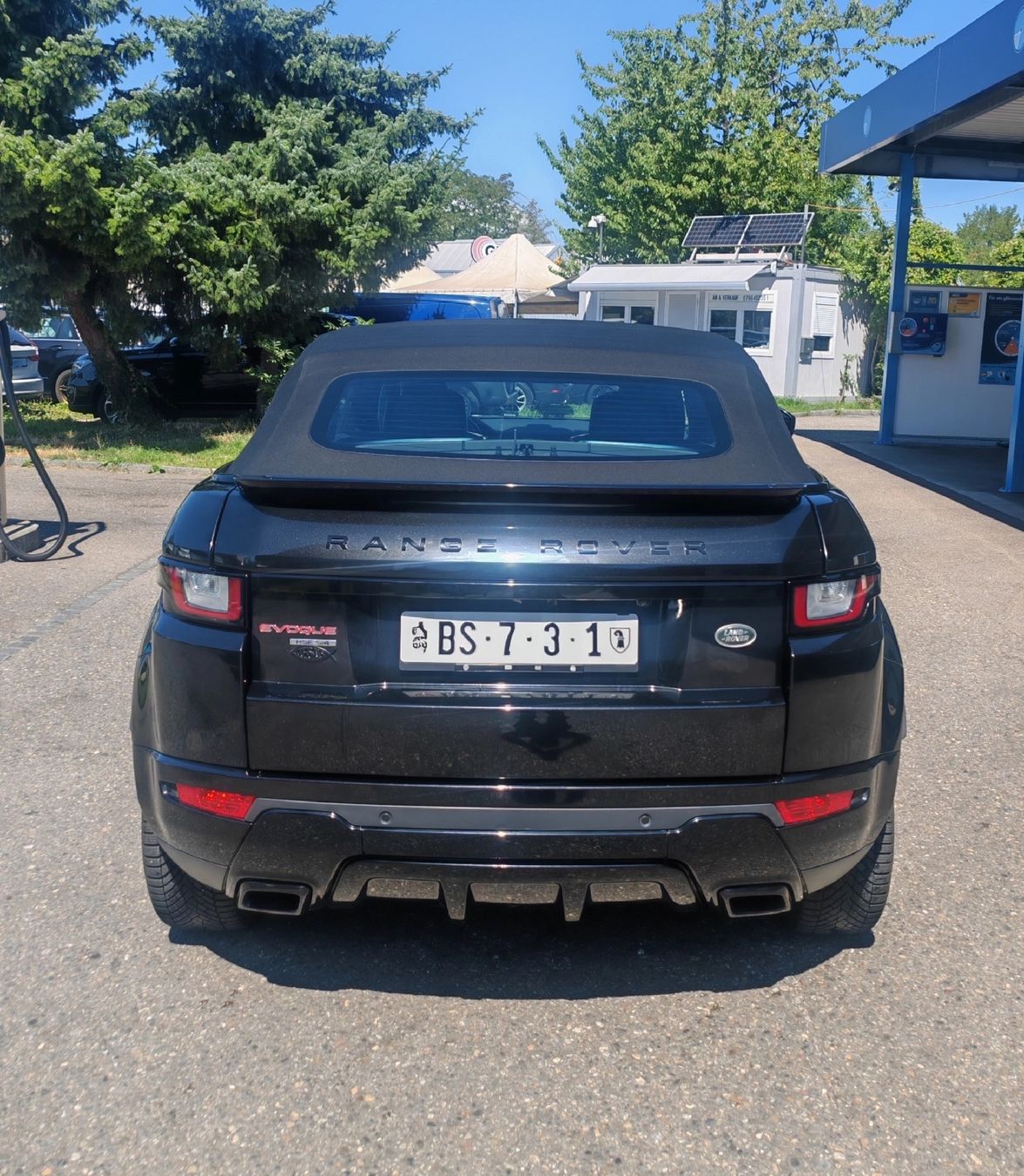 Land Rover Automobili: Range Rover Evoque Cabriolet noir, superbe affaire! – Usato da Basel venduto da ICI-CHEZ-NOUS 1