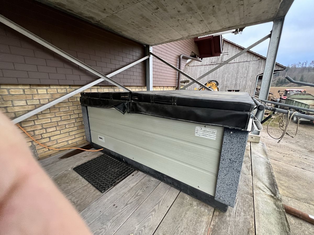 Whirlpool: Whirlpool gebraucht – Gebraucht aus Oberstammheim von arn_vv5b 2