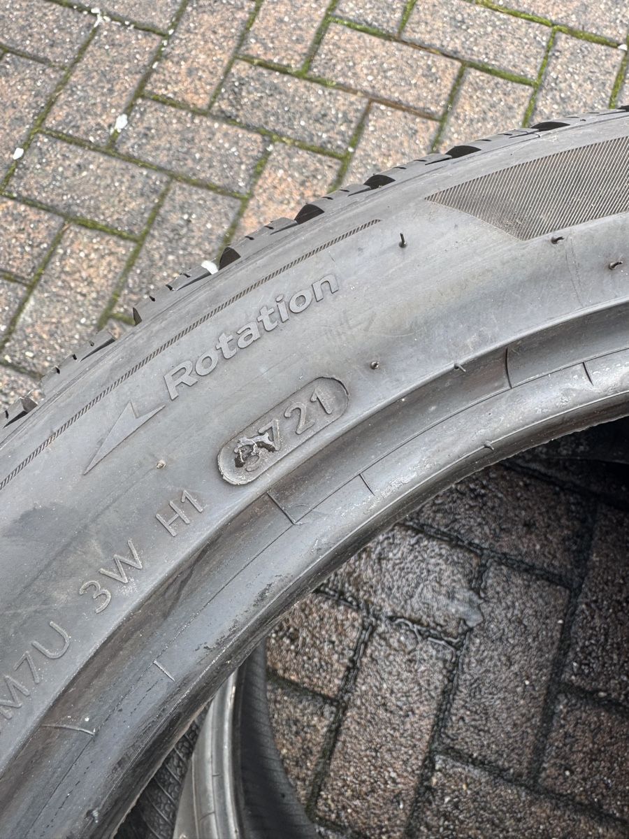 Pneumatici & Ruote complete: 265/40R18 Winterreifen  – Usato da Aristau venduto da 020214 3