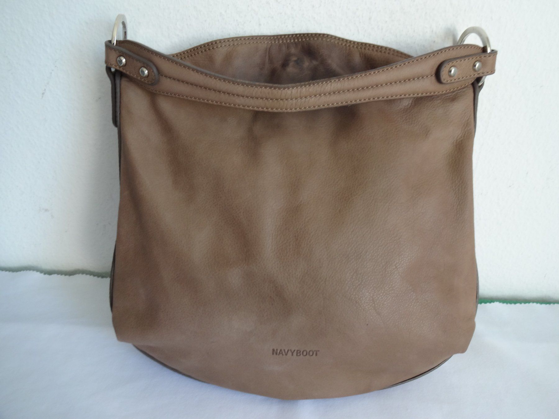 Navyboot Borse da donna: ** NAVYBOOT ** Echtleder Tasche – Usato da Frauenfeld venduto da rey06 1
