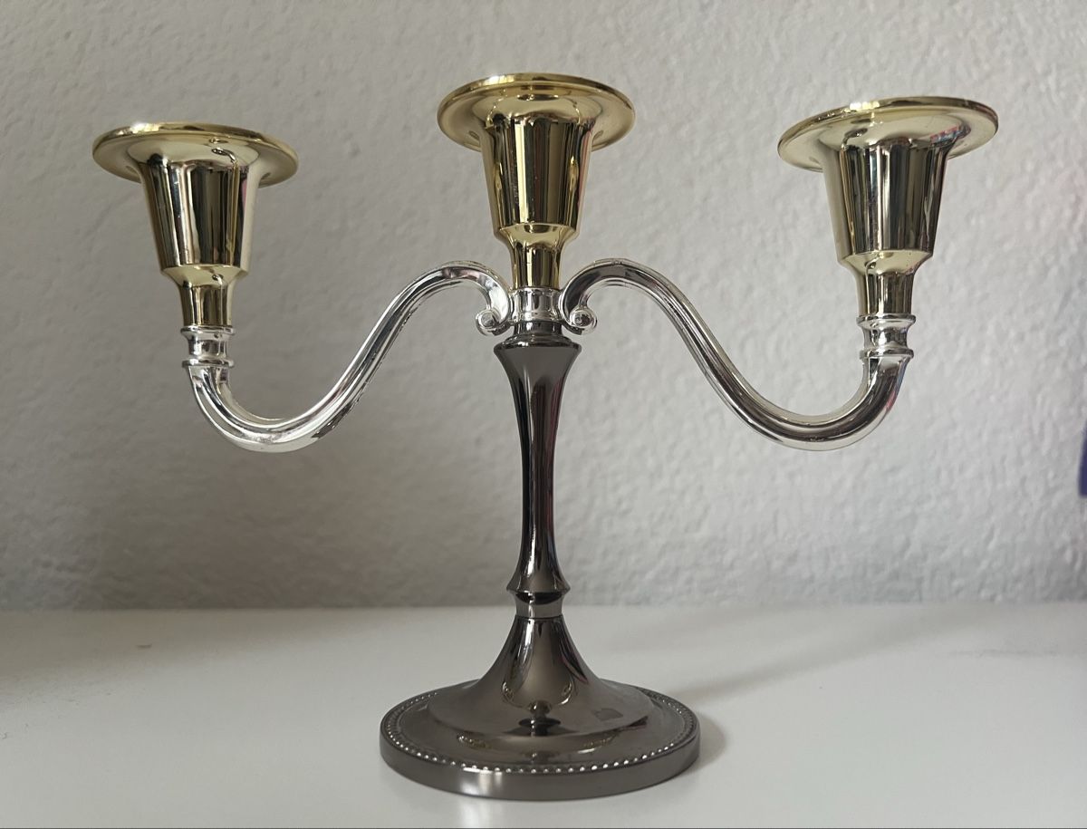 Kerzenständer: Elegant Three-Arm Candelabra, Gold & Silver Tones – Gebraucht aus Zürich von Vma_reuse