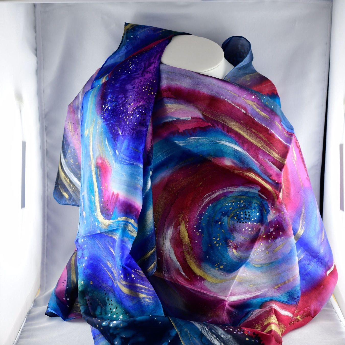 Foulard & Sciarpe: Seidenschal Unikat 4-46 Seidentuch – Nuovo e nell'imballaggio originale da Gattikon venduto da Ingver 1