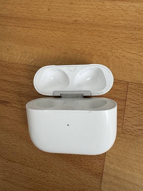 Cuffie: Apple MagSafe Ladecase AirPods 3 Gen – Usato da Kriens venduto da pausas