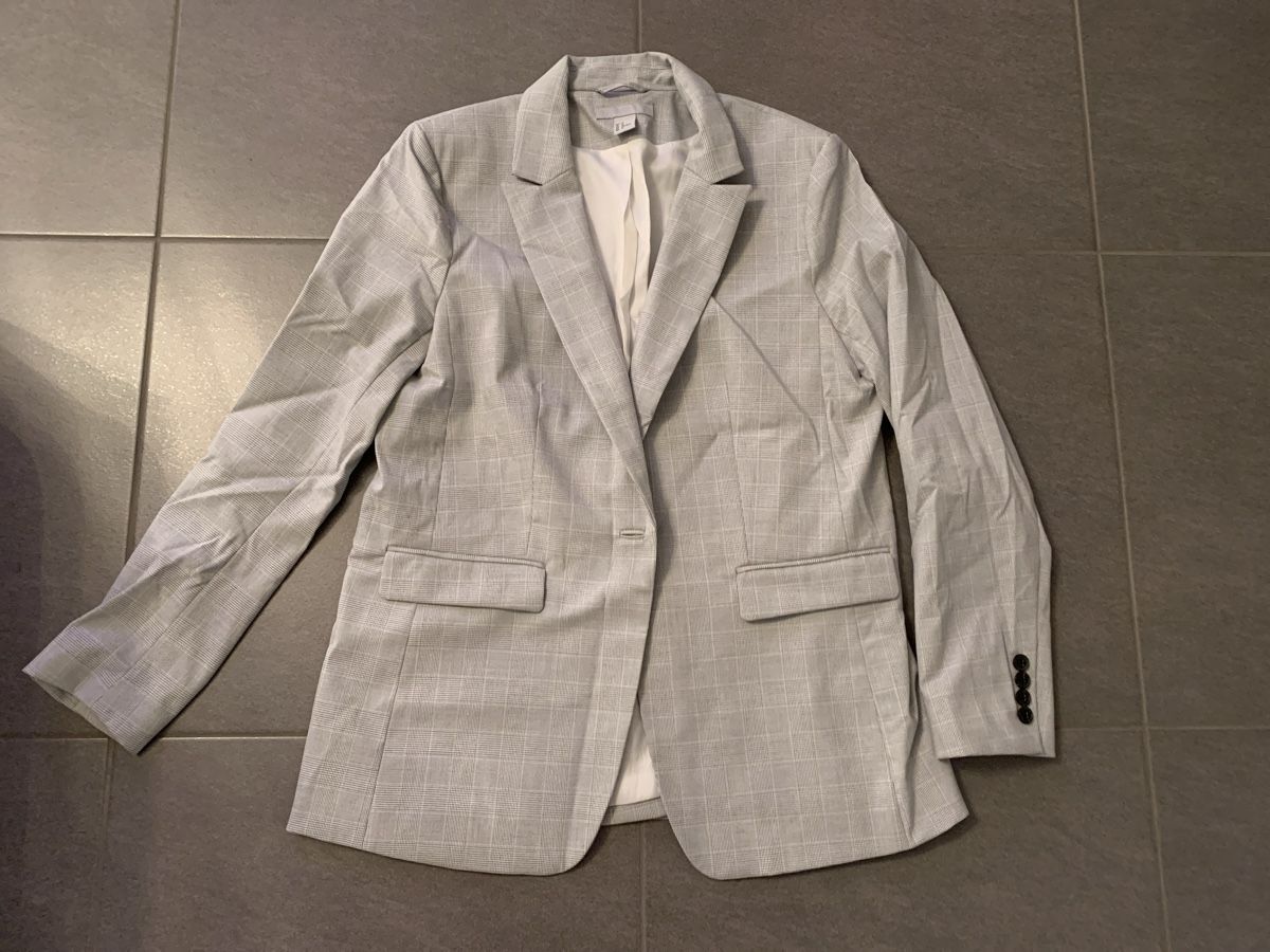 H&M Giacche: Blazer – Nuovo (secondo la descrizione) da Collombey venduto da amina36