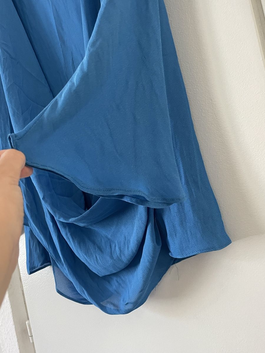 Zara Camicette: Chemisier Zara Basic bleu drapé, taille L, parfait état! – Nuovo (secondo la descrizione) da Lausanne venduto da LILI0125 2