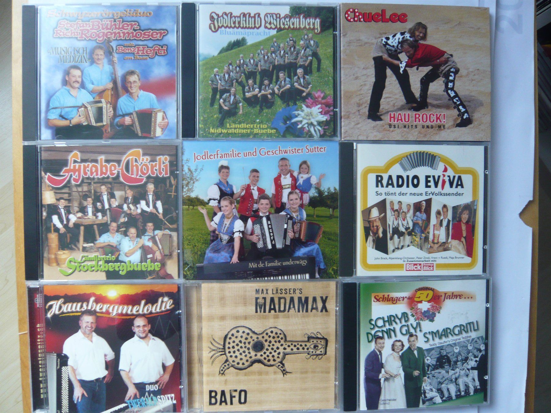 CD: 9 CD Sammlung Various Schweizer Volksmusik & Schlager – Usato da Winterthur venduto da Cajun