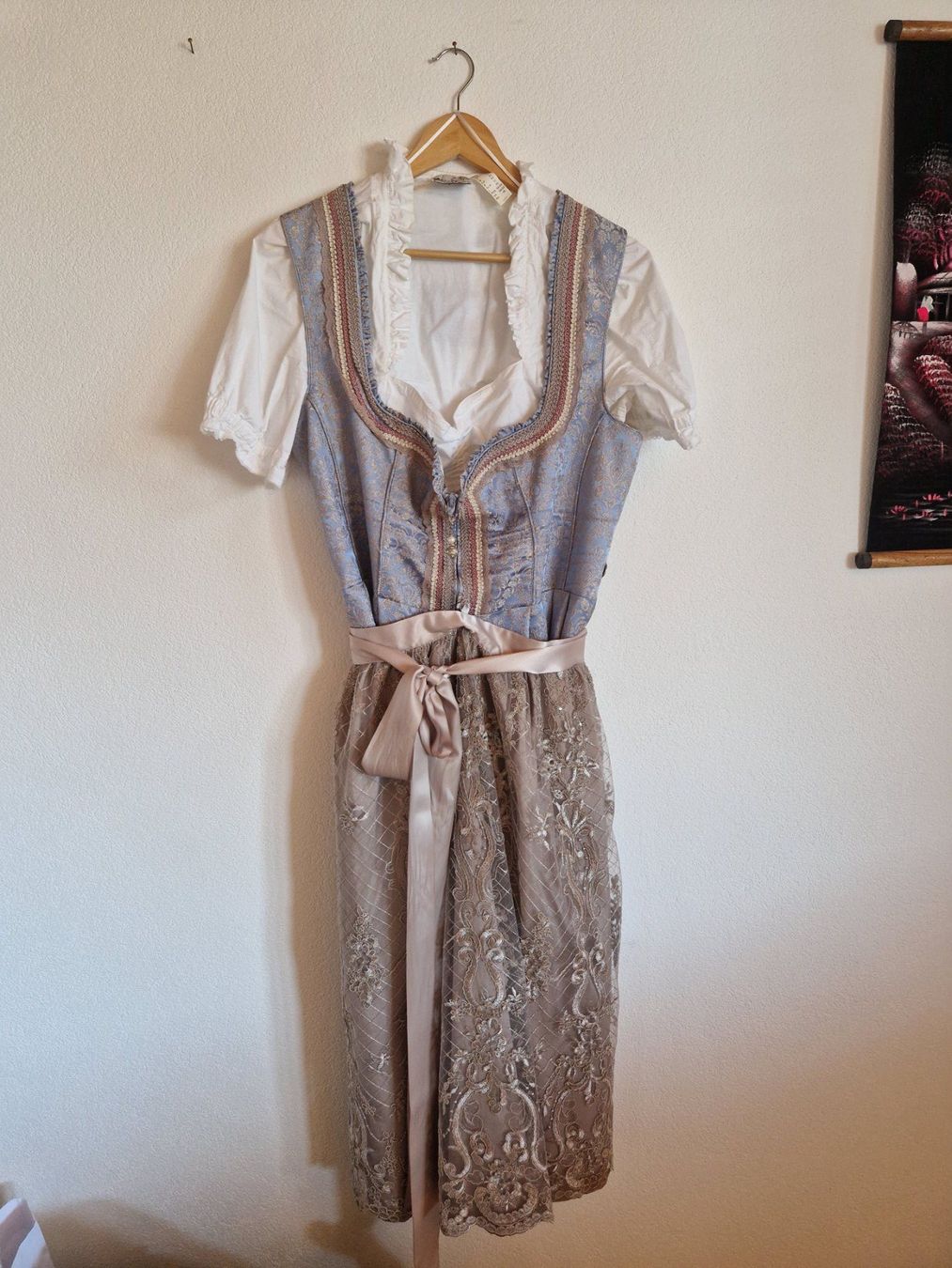 Vestiti: Dirndl MarJo in der Grösse 50 – Usato da Montlingen venduto da eve_22c9 2