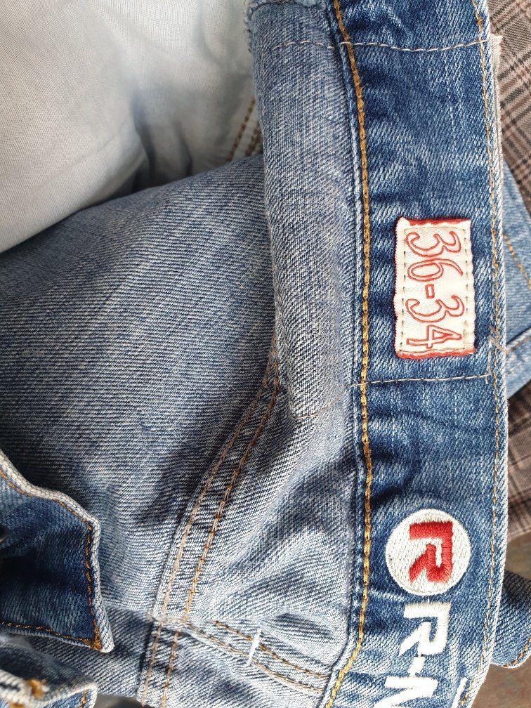 Jeans: Jeans RNEAL W36 L32 – Gebraucht aus St. Gallen von Rene123 5