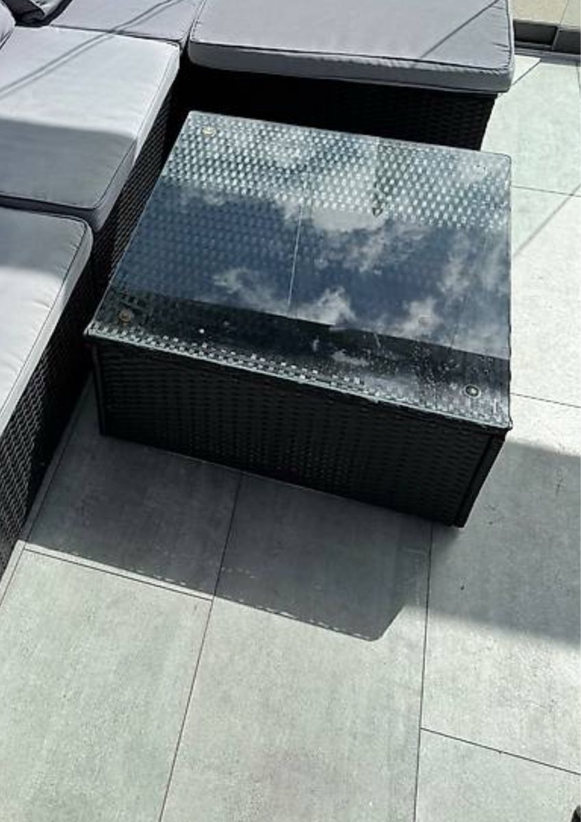 Tische: Rattan Tisch – Gebraucht aus Zürich von Privat4444