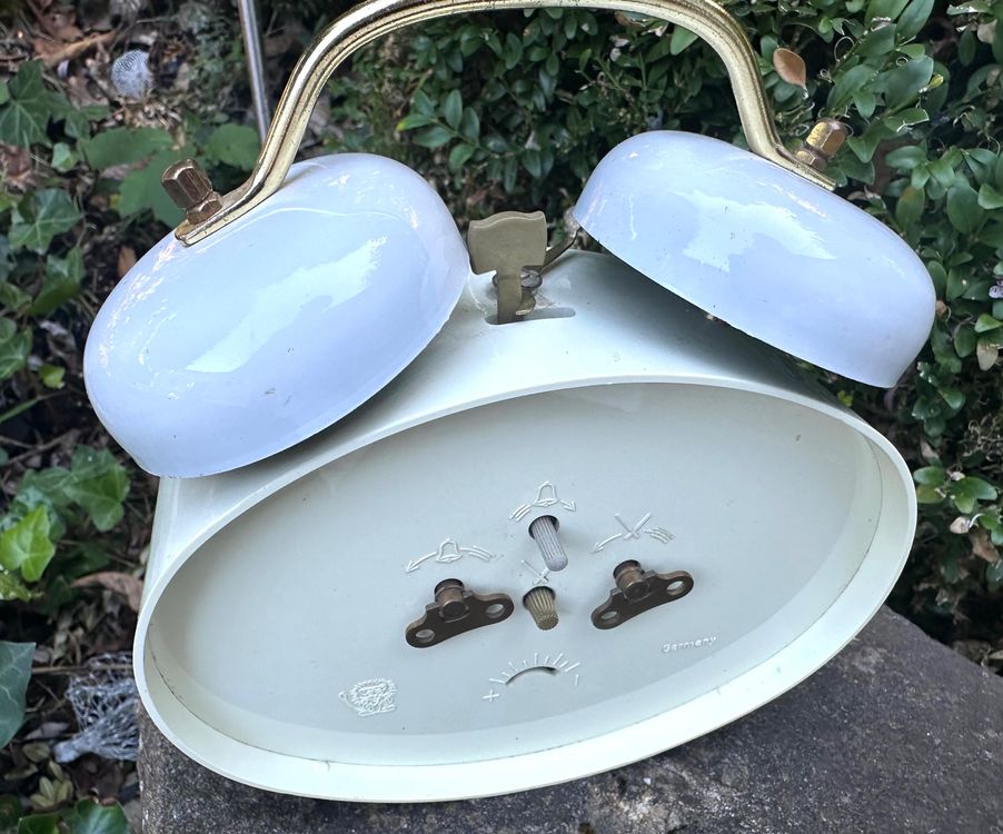 Ancien réveil mécanique double cloche – Vintage / Industriel – Début XXᵉ - Décoration