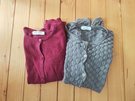 H&M Kinder Strickjacken bordeaux / anthrazit Gr.134/140 