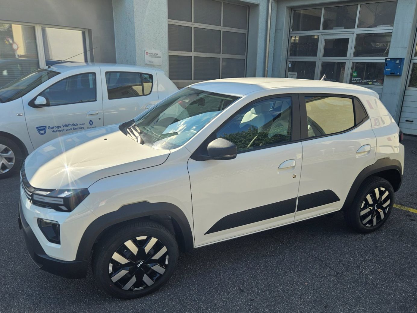 Dacia Autos: Dacia Spring Electro 65 – D'occasion à Worb par toyosuisse 6
