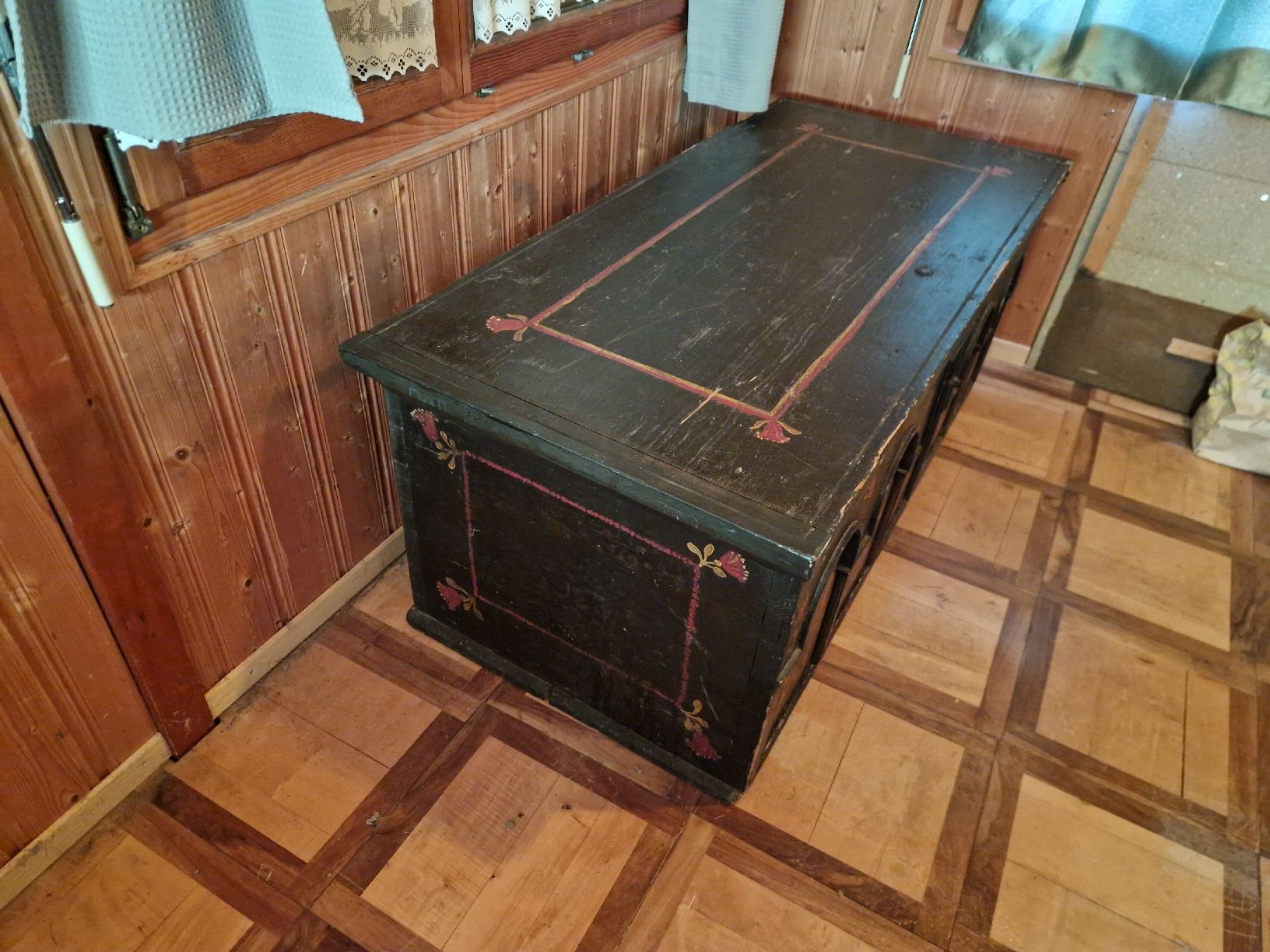 Cassapanche: alte Truhe 1731 – Usato da walzenhausen venduto da mcdaves 2