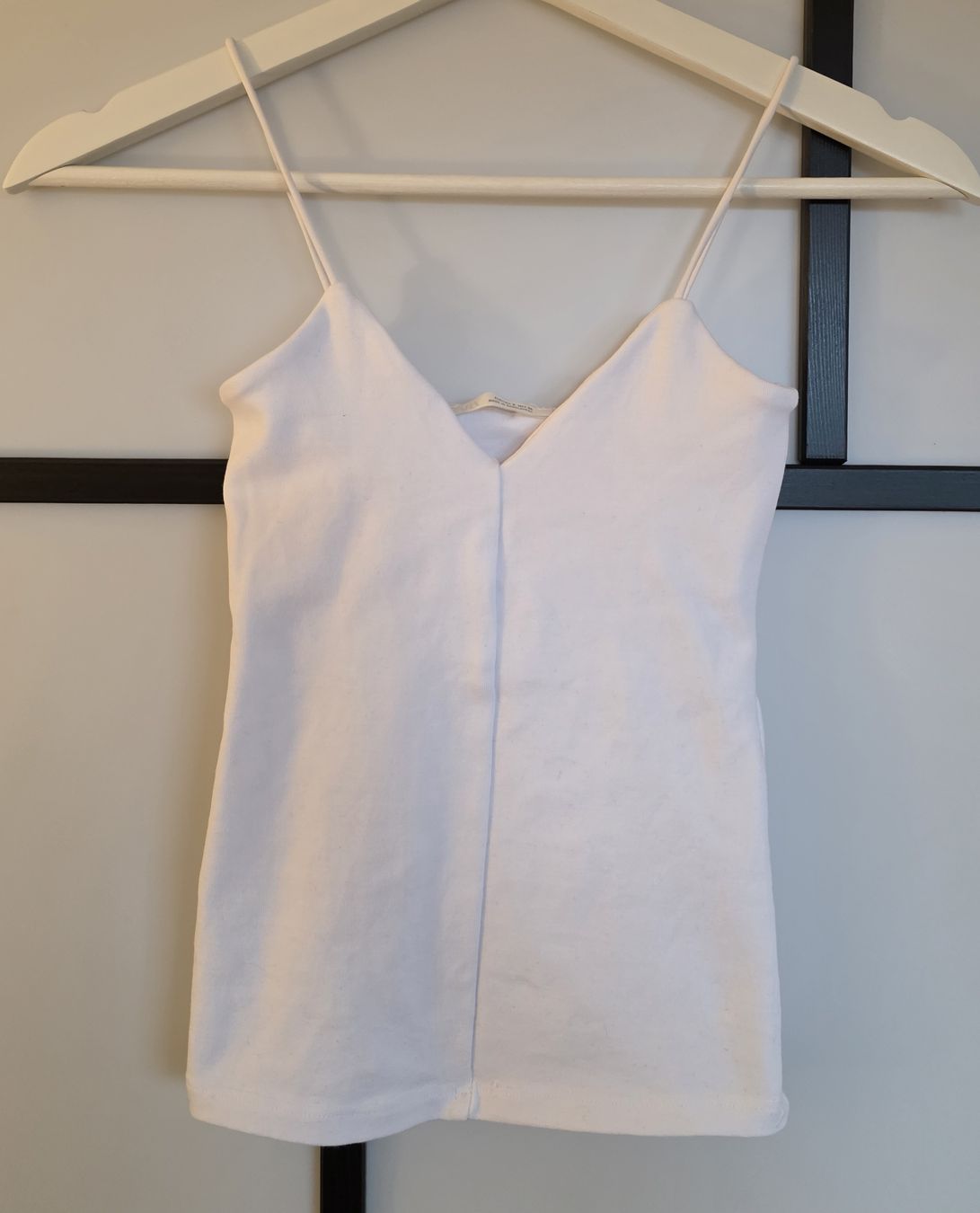 Zara Tops: Zara Trägertop weiss, Gr. S  – Gebraucht aus Rheinfelden von Julanna