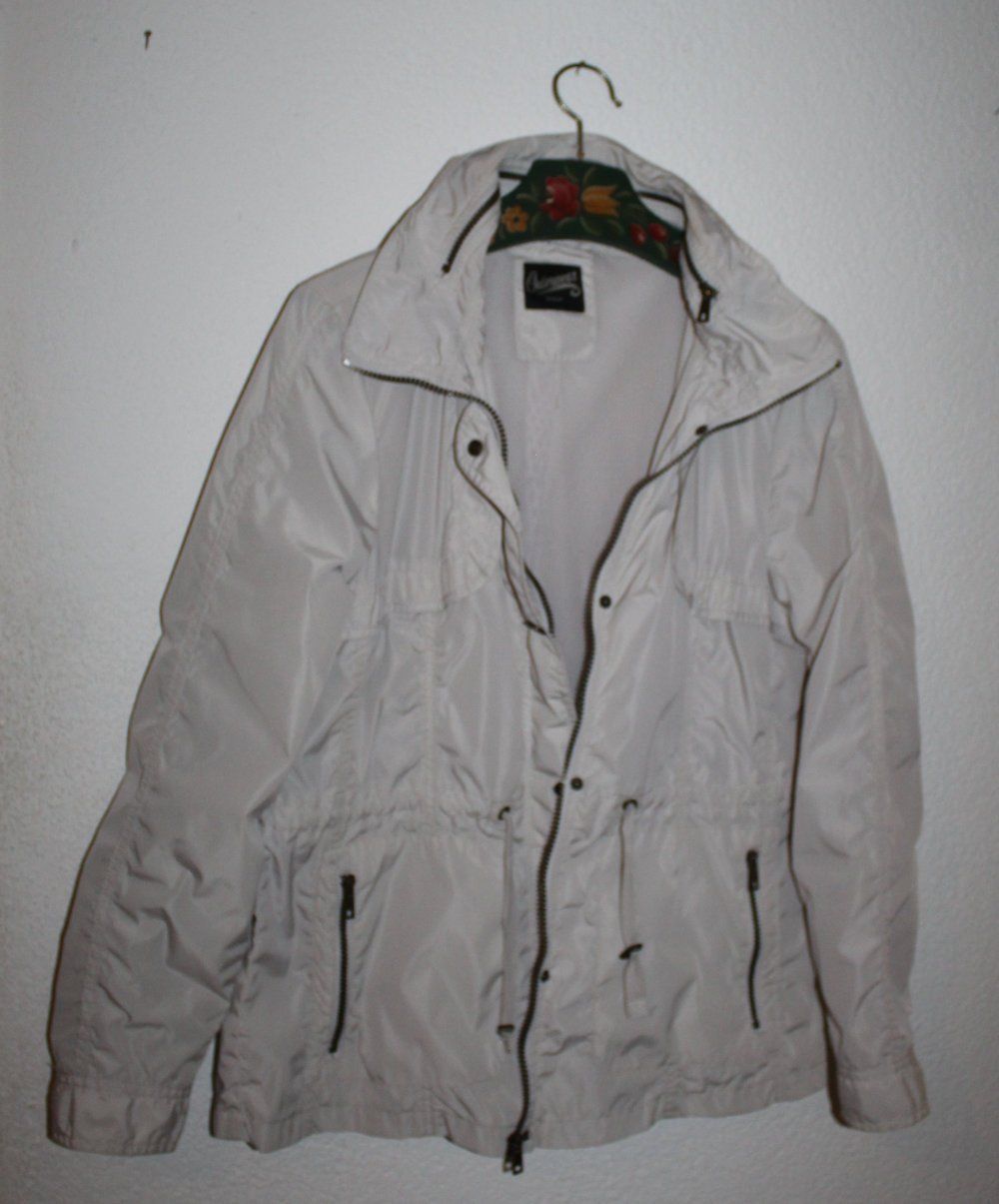 C&A Giacche: Damen Übergangsjacke helles beige, Gr. 40 – Usato da Weggis venduto da daisyflower