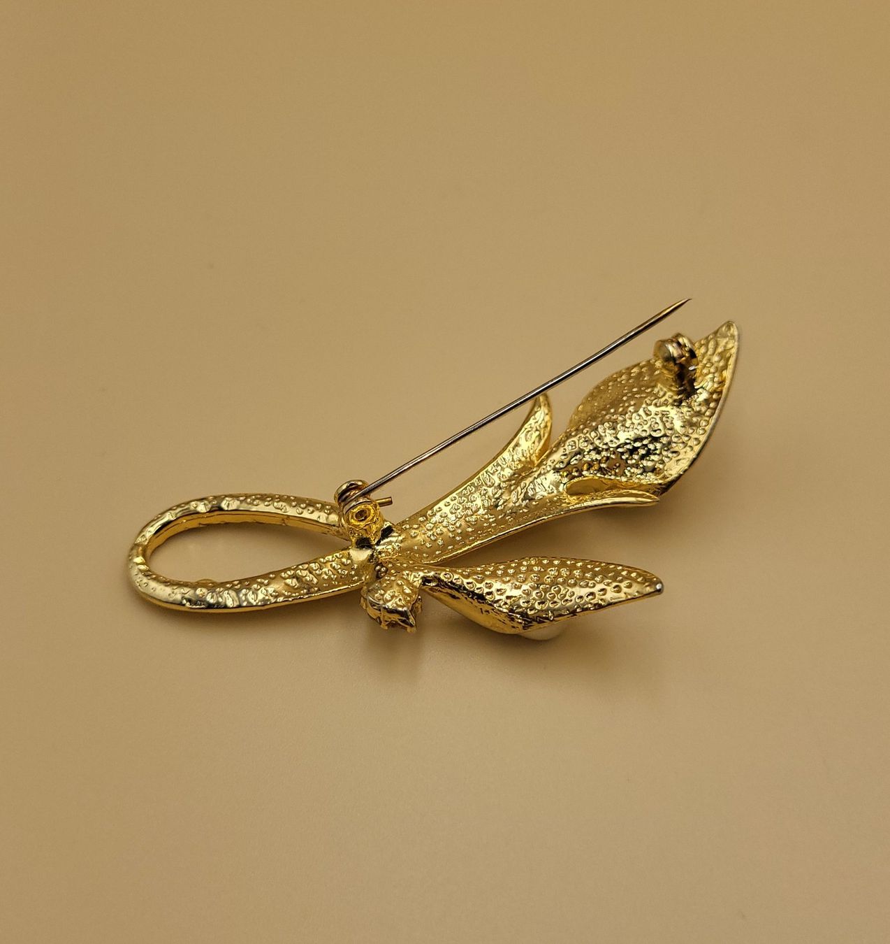 Spille & Fermagli: Goldene Brosche mit Perlen und Strass – Usato da Wald ZH venduto da SwissPawnshop 2