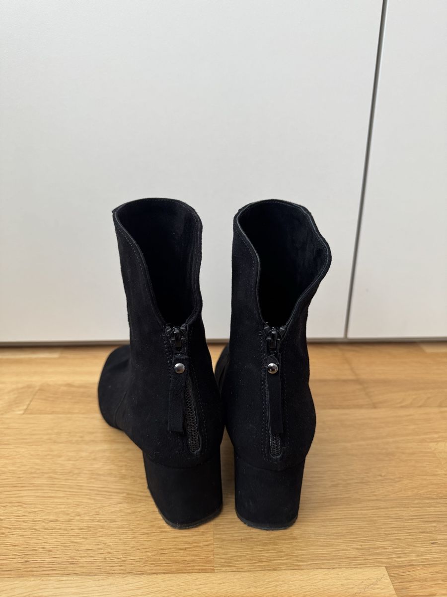 Scarpe da donna: Schwarze Wildleder Stiefeletten, Grösse 40 – Usato da Gossau SG venduto da mar_w66h 2