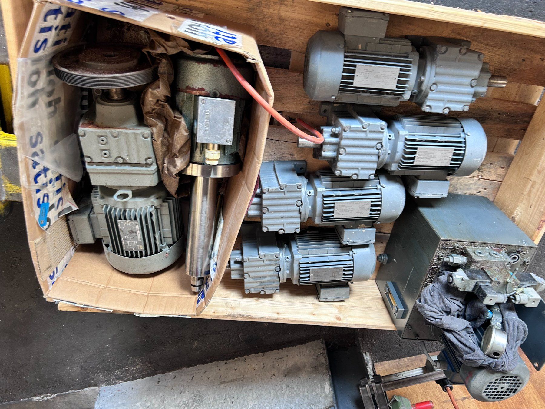 Toutes les machines: Elektromotoren – D'occasion à Münchenstein par fransch 1