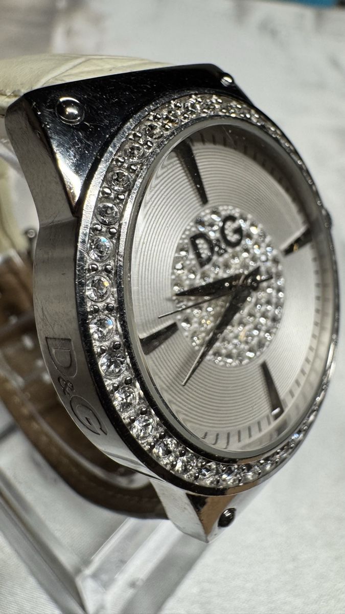 Dolce & Gabbana Orologi: Original D&G mit Steinen – Usato da Untersiggenthal venduto da TimeandShine 6