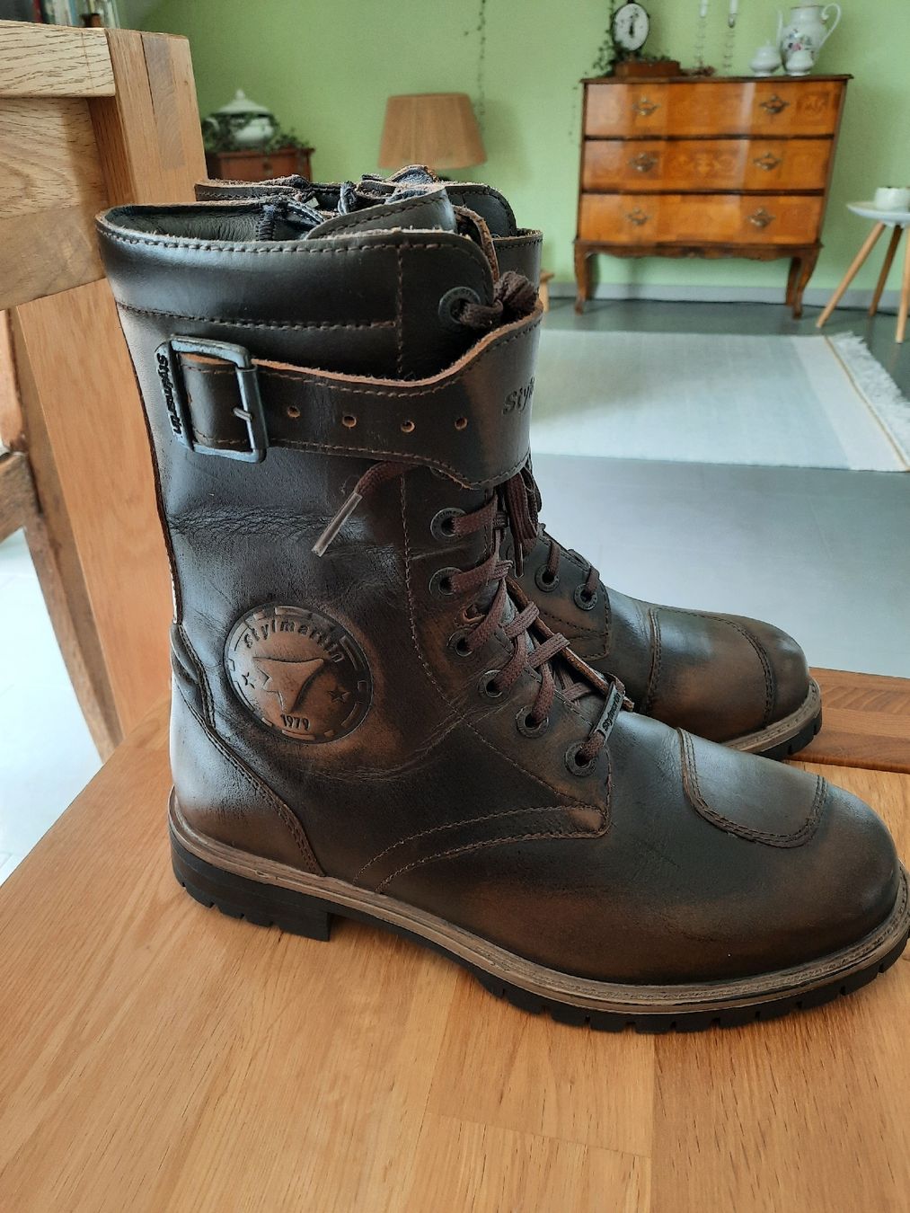 Scarpe da donna: Neuwertige Motoradstiefel – Usato da Langenthal venduto da ann_28q6