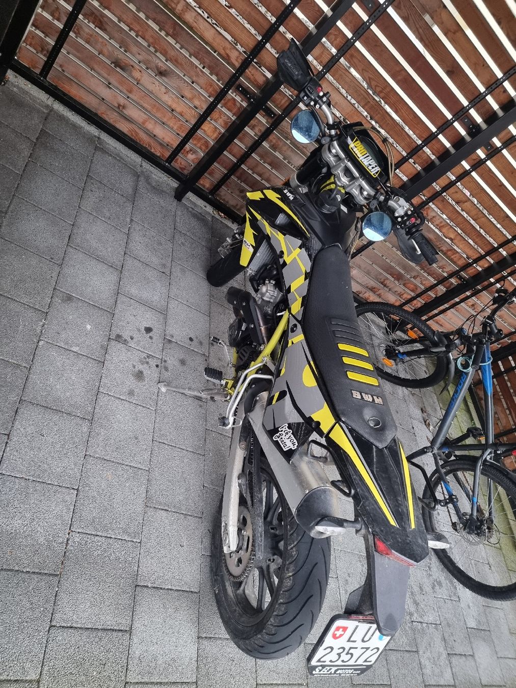 SWM Strasse: SWM SM 125 R Motor, Jahrgang 2021, Top Zustand! – Gebraucht aus Reiden von lela91 1