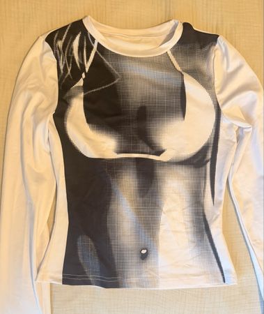 Cooles Langarmshirt mit speziellem Print, Grösse S