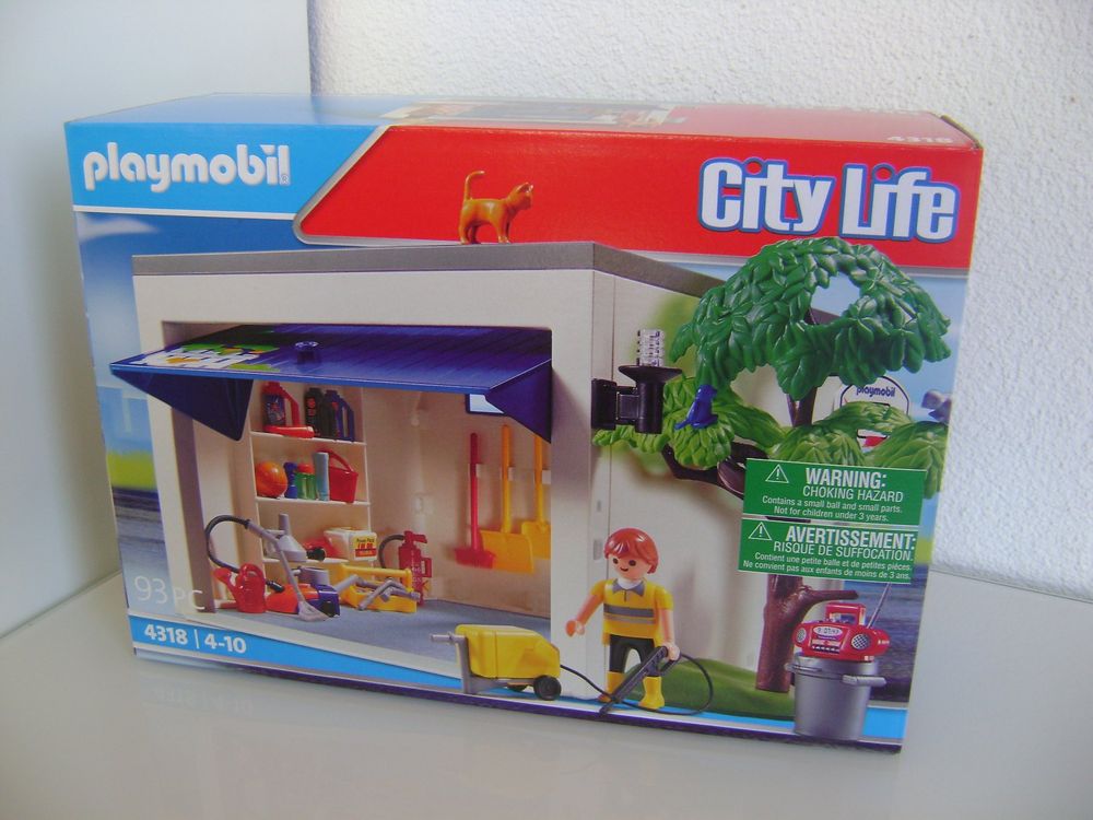 PLAYMOBIL