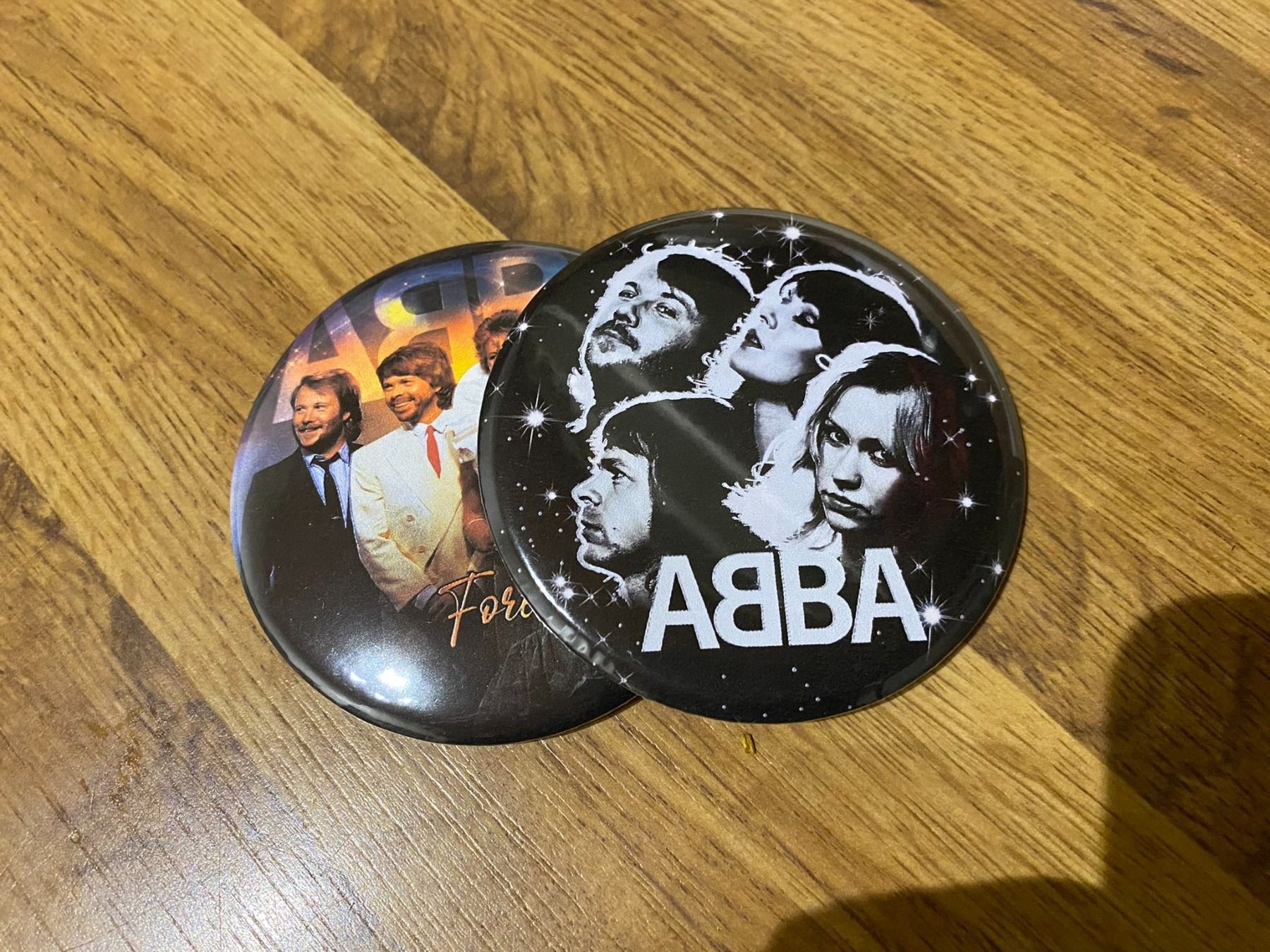 Placchette & Badge: 2 ABBA Taschenspiegel! – Nuovo (secondo la descrizione) da Basel venduto da FatCatPacksTheRatt