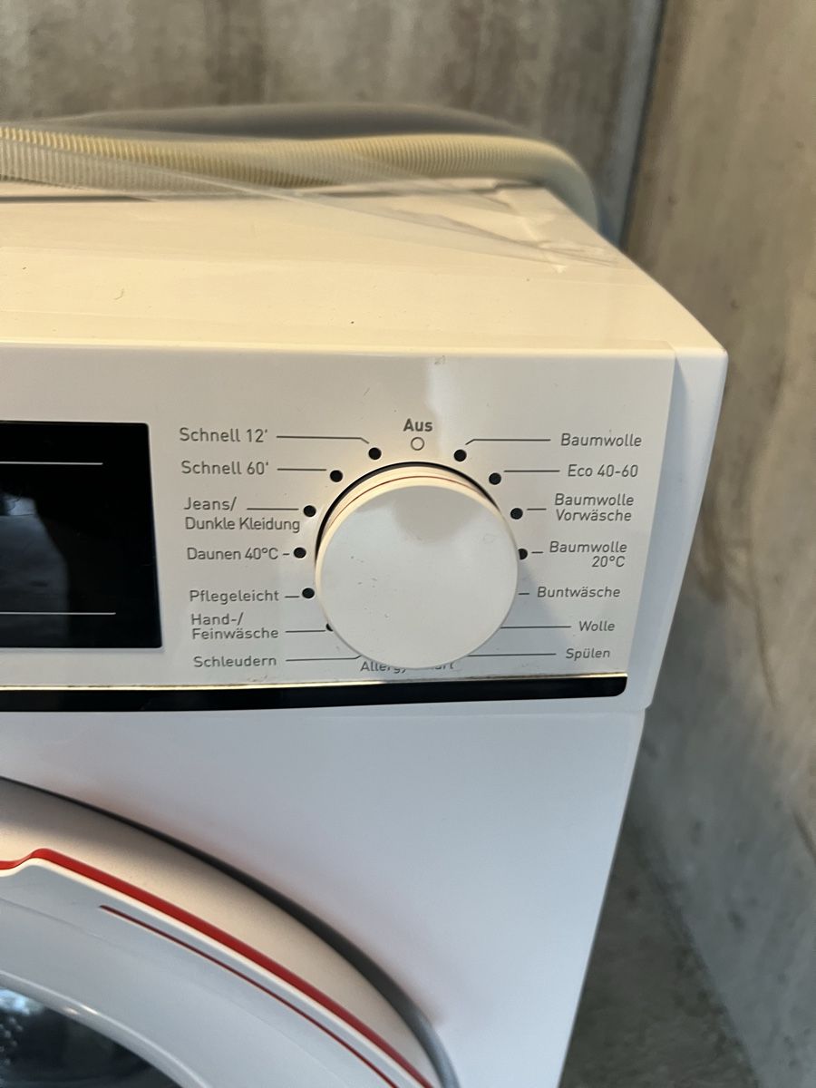 Sharp Lavatrici: Sharp Waschmaschine – Usato da Fribourg venduto da Lenie_ 2