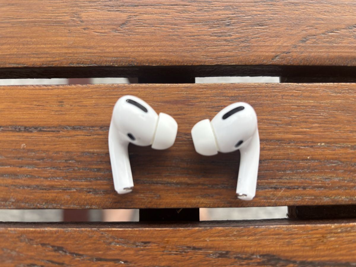 Apple Cuffie: AirPods Pro 1. Gen ohne Gehäuse – Difettoso da Oberentfelden venduto da ced_8sjq 3