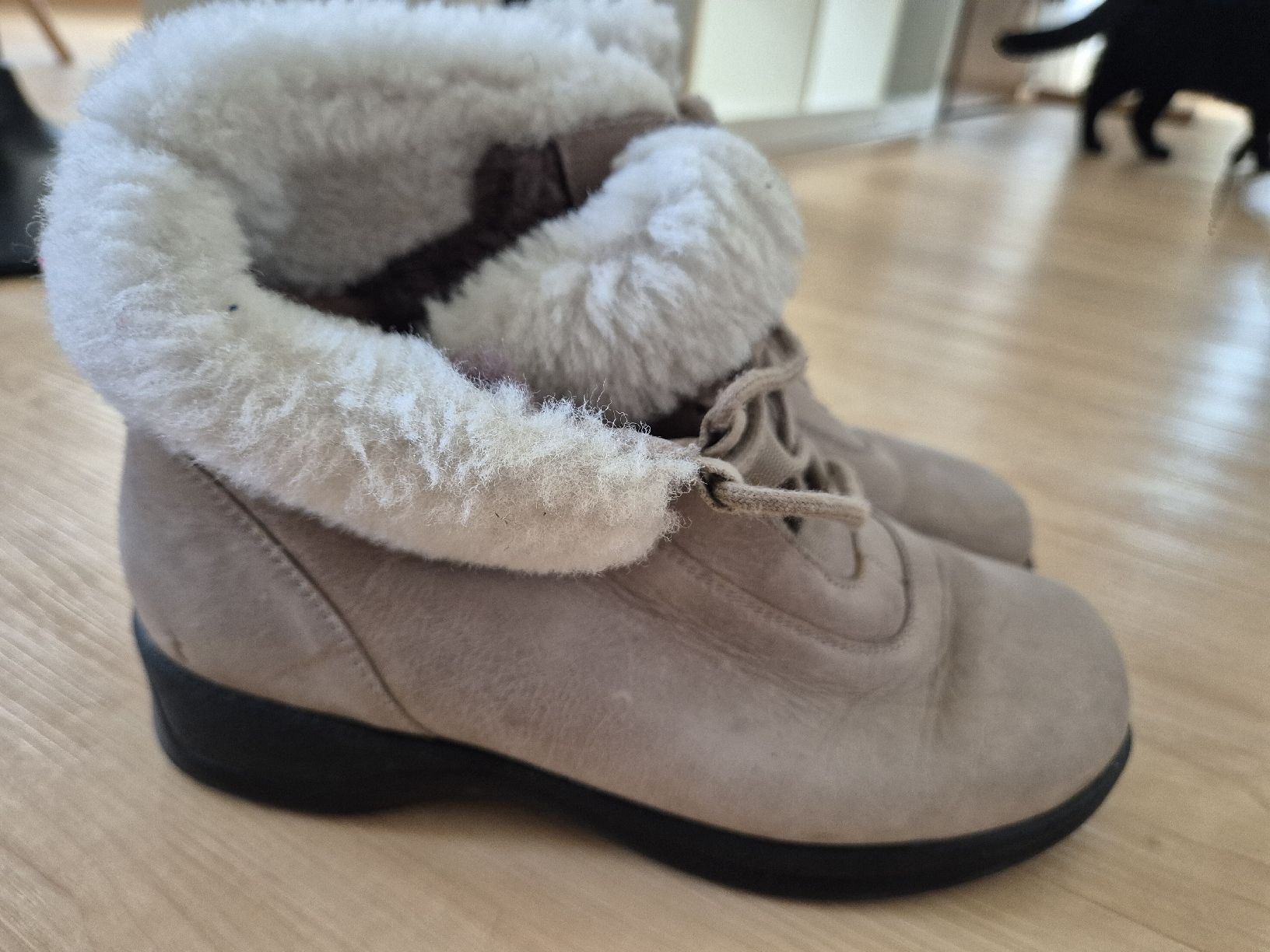 Scarpe da donna: Winterstiefel – Usato da Riehen venduto da Vaniisha13 1