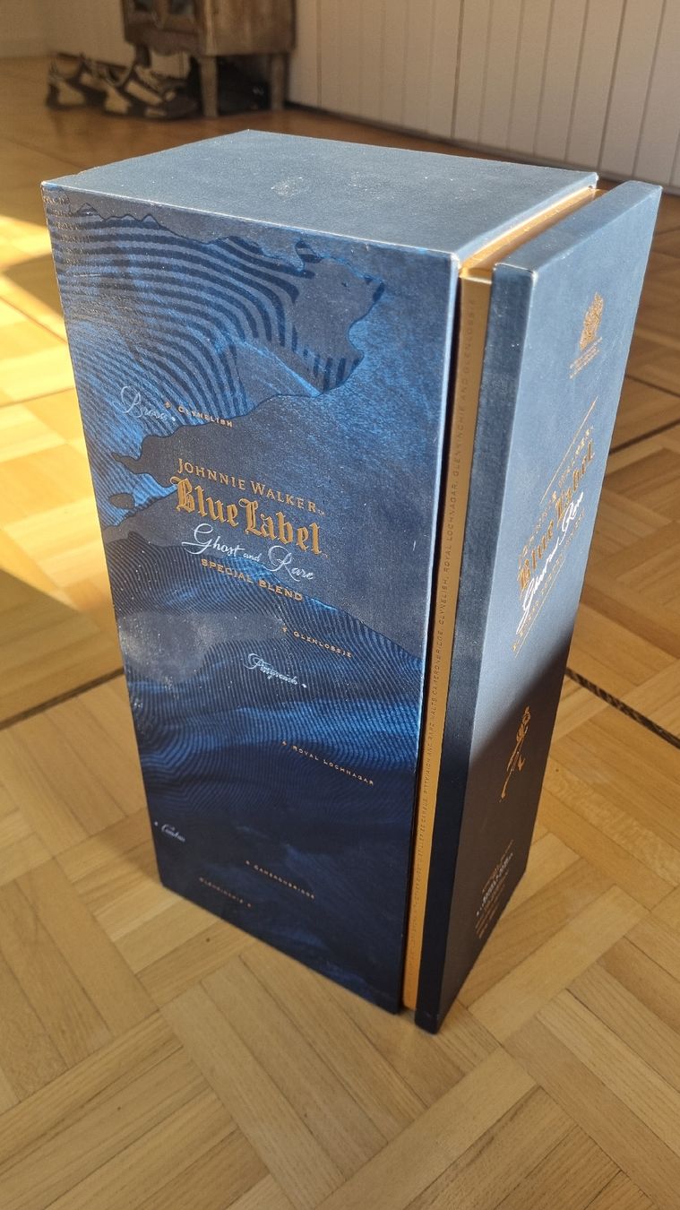 Johnnie Walker Bevande alcoliche: Johnnie Walker Blue Label Ghost & Rare Brora Edition 70cl – Nuovo e nell'imballaggio originale da St. Gallen venduto da EnricoPalazo 3