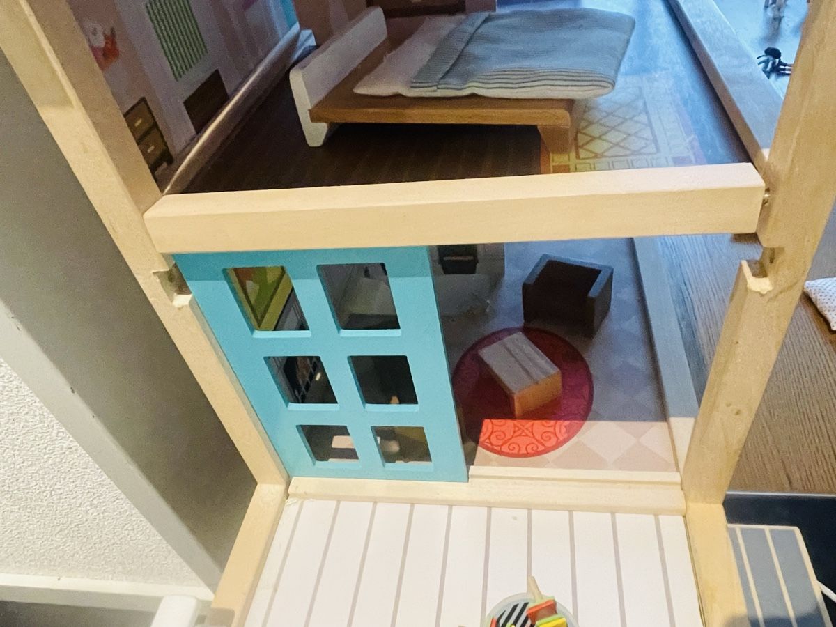 Case e mobili per bambole: Puppenhaus Holz – Usato da Pfäffikon ZH venduto da cor_m7qy 8