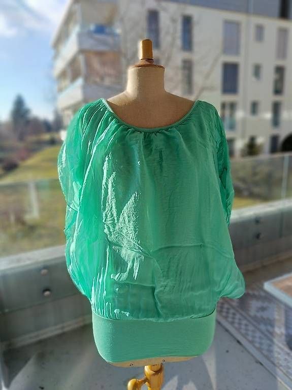 Blusen: hellgrüne Bluse (IPSY) – Gebraucht aus Wil SG von _lauraa_ 1