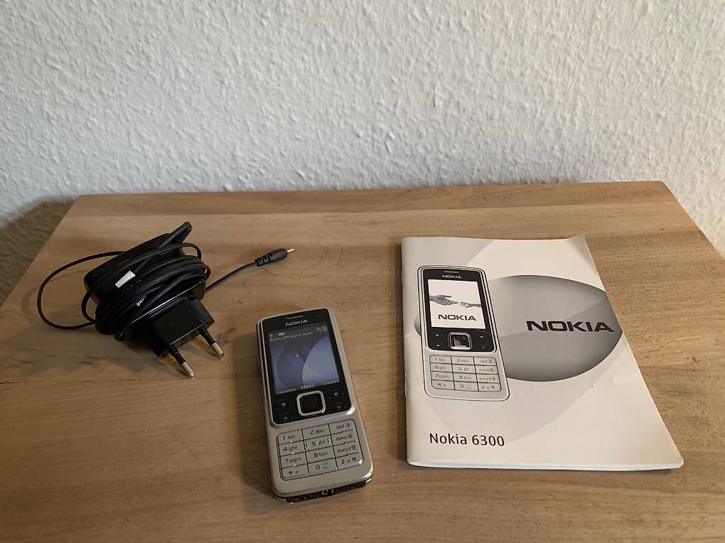 Telefoni cellulari / Smartphones: Nokia 6300 – Usato da Bern venduto da elux4
