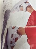 MBT Sandalen weiss Klettverschluss leichte Gebrauchsspuren G