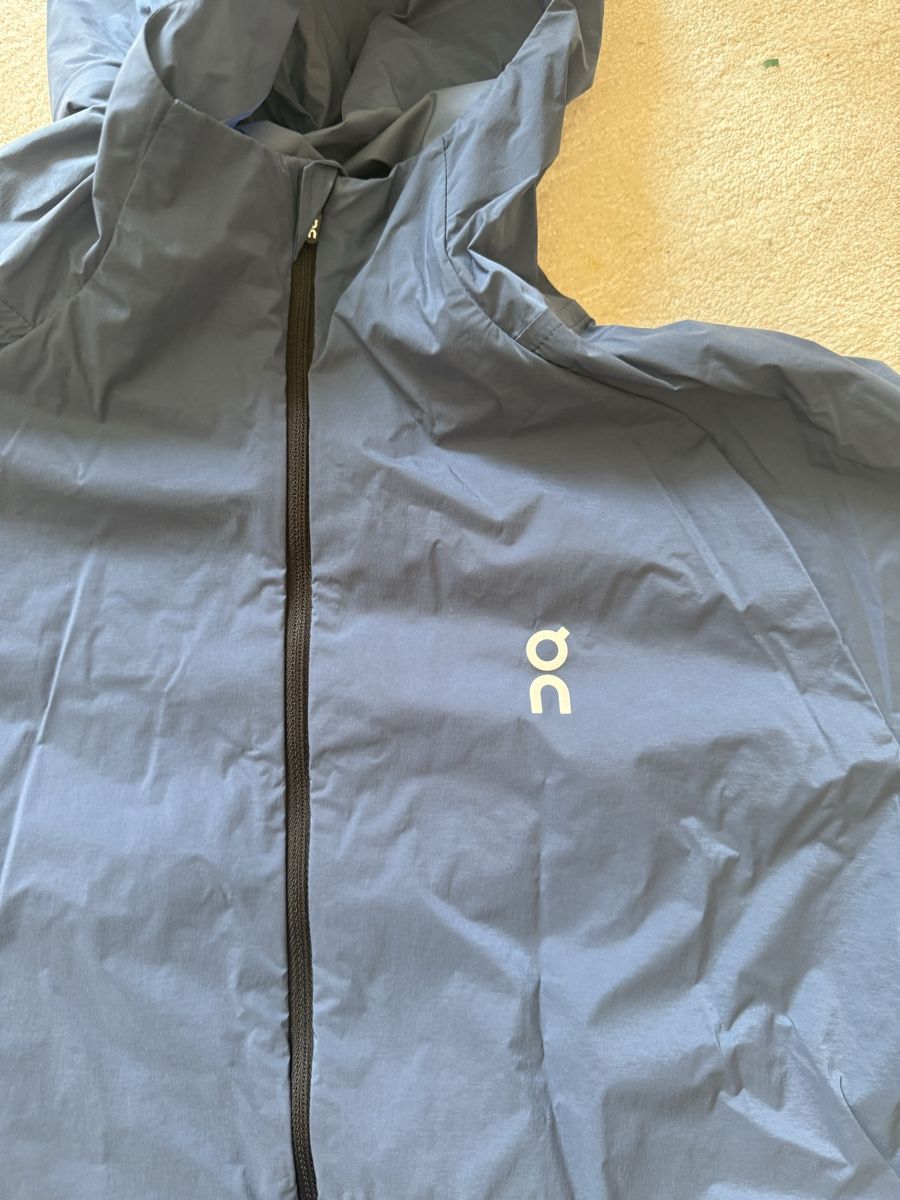Jacken: On Jacke (S, Damen)  – Gebraucht aus Bern von Laufsport3000 1