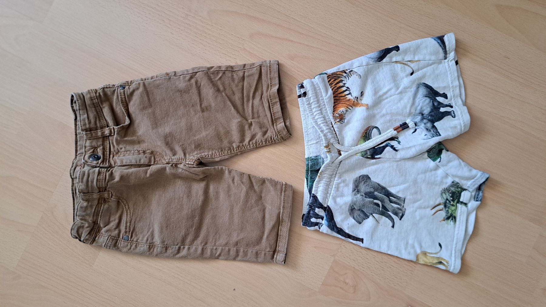 H&M Lotti & Set di vestiti: Boys Pants and Shorts 4 5 years – Usato da Thun venduto da tan_2kvt 2