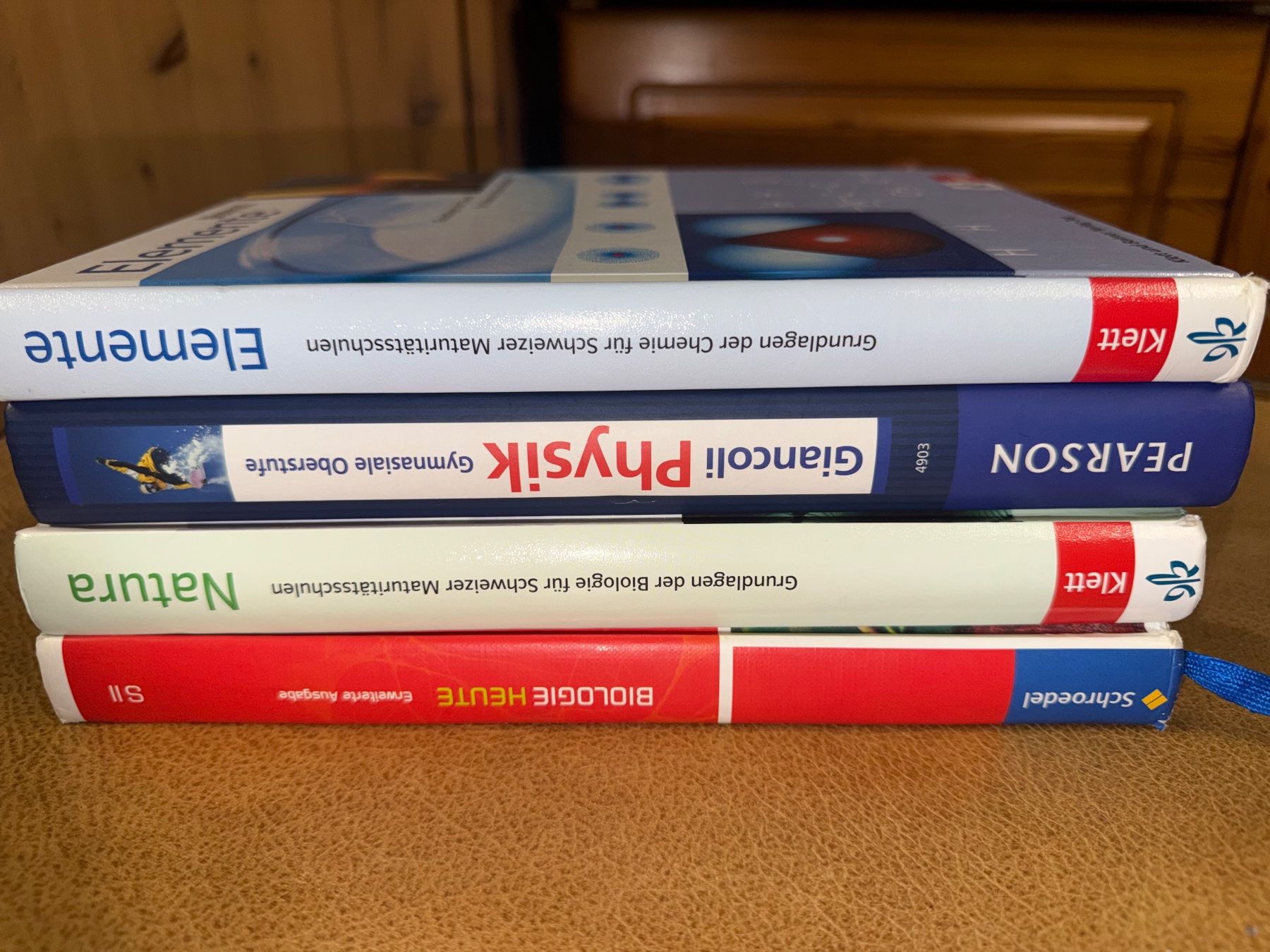 Bücher: Gymnasiale Lehrbücher – Neu (gemäss Beschreibung) aus Hinwil von zu_zuli 9